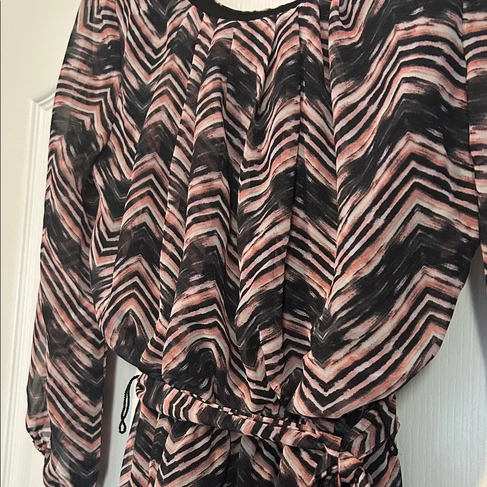 Lily Rose Long Sleeve Chevron Dress - Black and Pink small